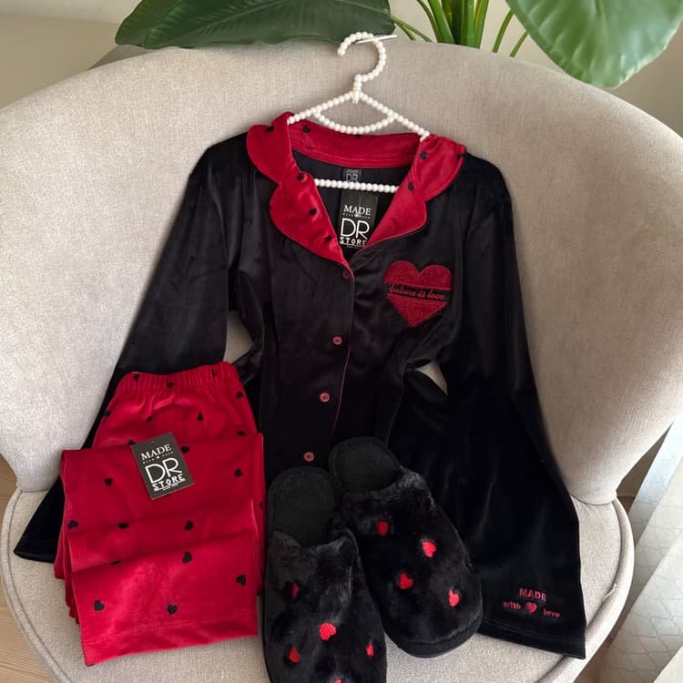 بيجامة قديفة made with love