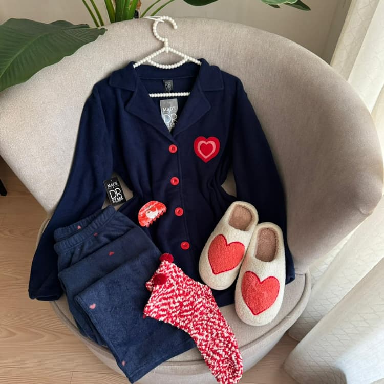 بيجاما نيلي قلوب