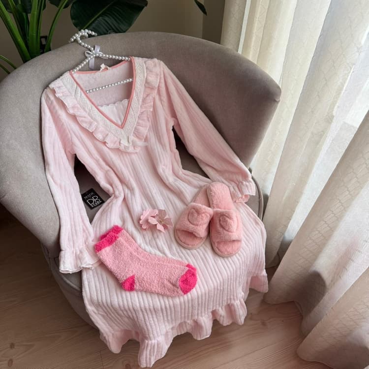 فستان بيت فنتج لون وردي