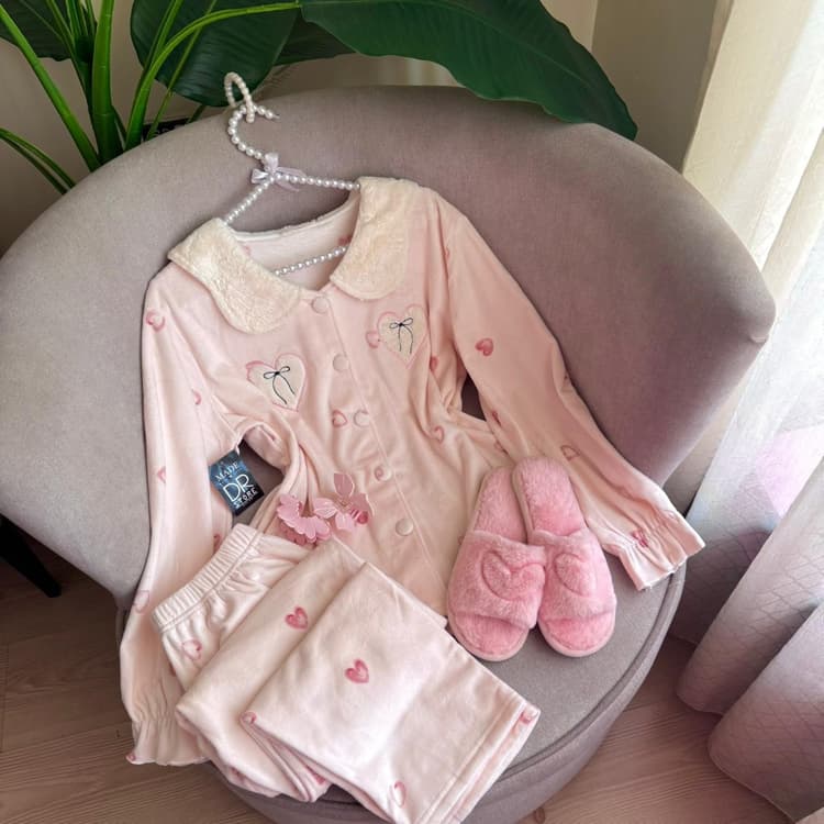 بيجامة قلب وفيونكه وردي