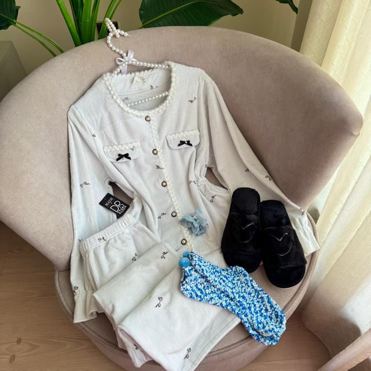 بيجامة فنتج سمائي فيونكات